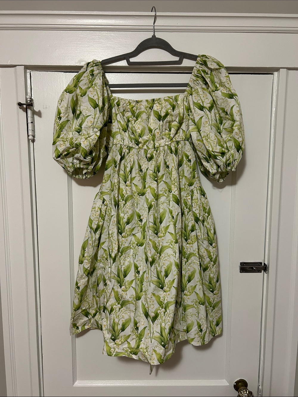 Floral Puff-Sleeve Mini Dress in Green